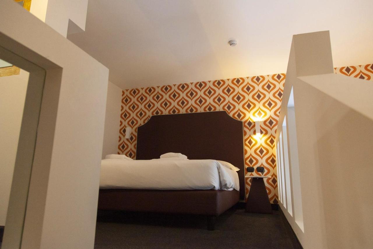 Hotel Al Campanile - Luxury Suites & Apartments บาเวโน ภายนอก รูปภาพ